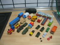 Konvolut Plastikautos DDR Autos Ostalgie Eisenbahn Piko alt H0 Nordrhein-Westfalen - Viersen Vorschau