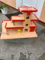 Parkhaus aus Holz für Spielzeugautos Berlin - Steglitz Vorschau