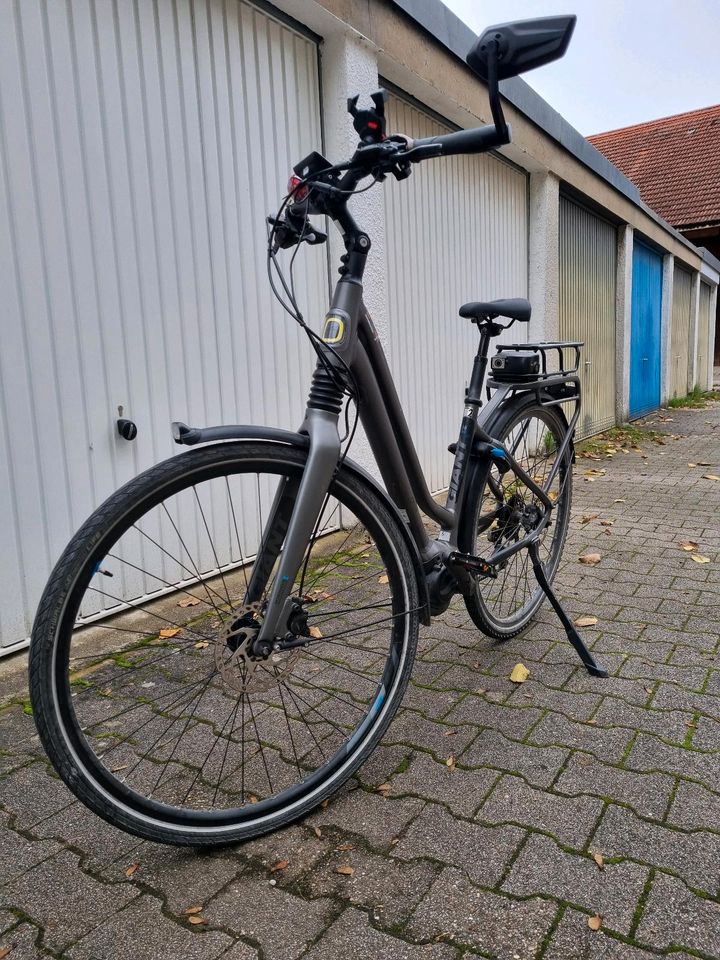 Giant Damen E-Bike 28" in Mühlacker