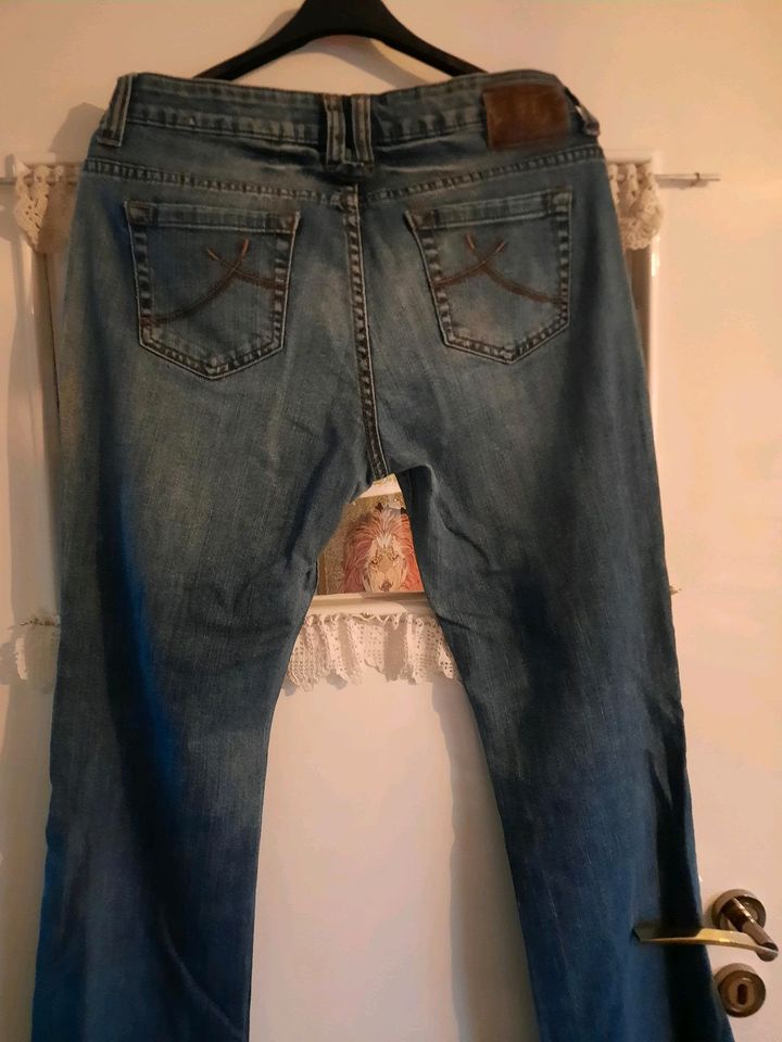 Gerade geschnittene S. Oliver Jeans in Bad Orb