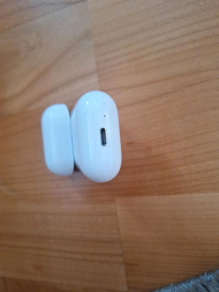 Apple airpod Case in Langerwehe