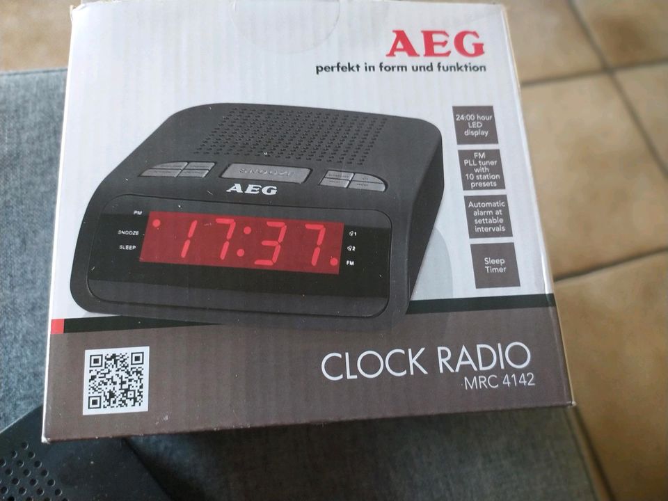 Uhrenradio AEG in Schloß Holte-Stukenbrock