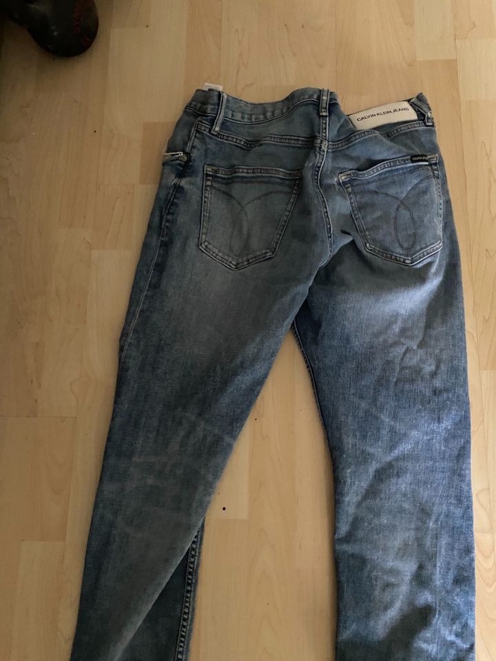 Calvin Klein Jeans in Größe S in Kornwestheim