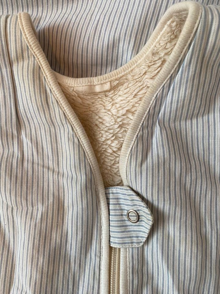 Wunderschöner gefütterter Schlafsack Lila Lämmchen Bio in Berlin