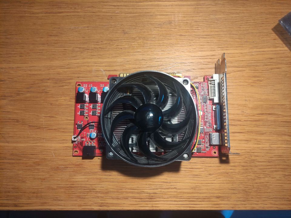 NVIDIA GeForce GTS 450 1024MB GDDR5 HDMI VGA DVI in Sindelfingen