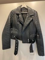 ZARA Kunstlederjacke mit abnehmbaren Kunstfellkragen • S Bayern - Zeil Vorschau