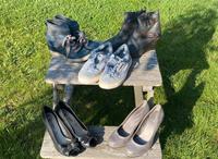 5 x Schuhe Damen Gr. 38 Paket Sneaker Pumps Keilabsatz Sachsen - Großhartmannsdorf Vorschau