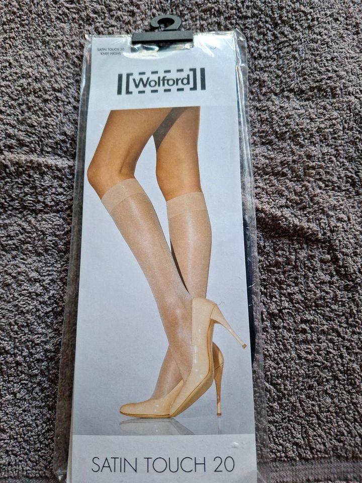 Wolford kniestrümpfe Satin Touch 20 neu small blau in Meckenbeuren