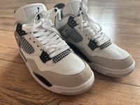 Air Jordan 4 weiß grau Gr. 40,5 Köln - Porz Vorschau