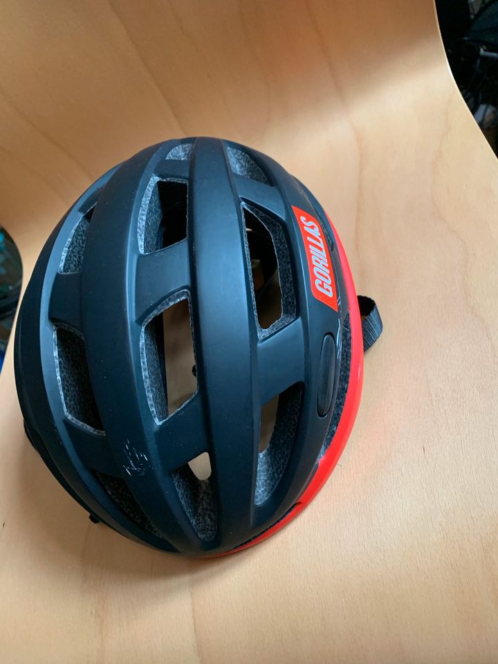 Fahrrad Helm in Düsseldorf