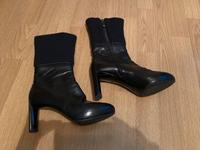 Schwarze Stiefel, Lederstiefel von Céline, Gr 36,5 Berlin - Karlshorst Vorschau