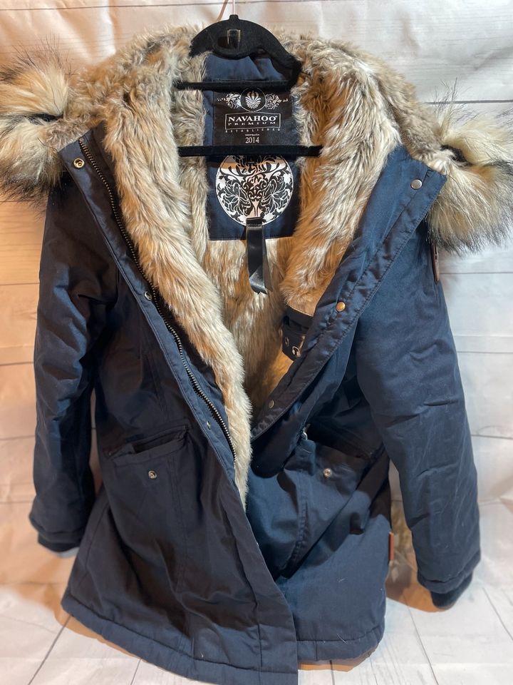 Navahoo Cristal Mantel / Jacke / Parka Gr. L / Gr. 40 in Queidersbach