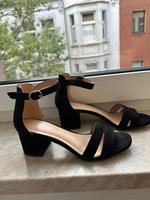 High Heels - Gr. 39 (schwarz) Nordrhein-Westfalen - Gelsenkirchen Vorschau