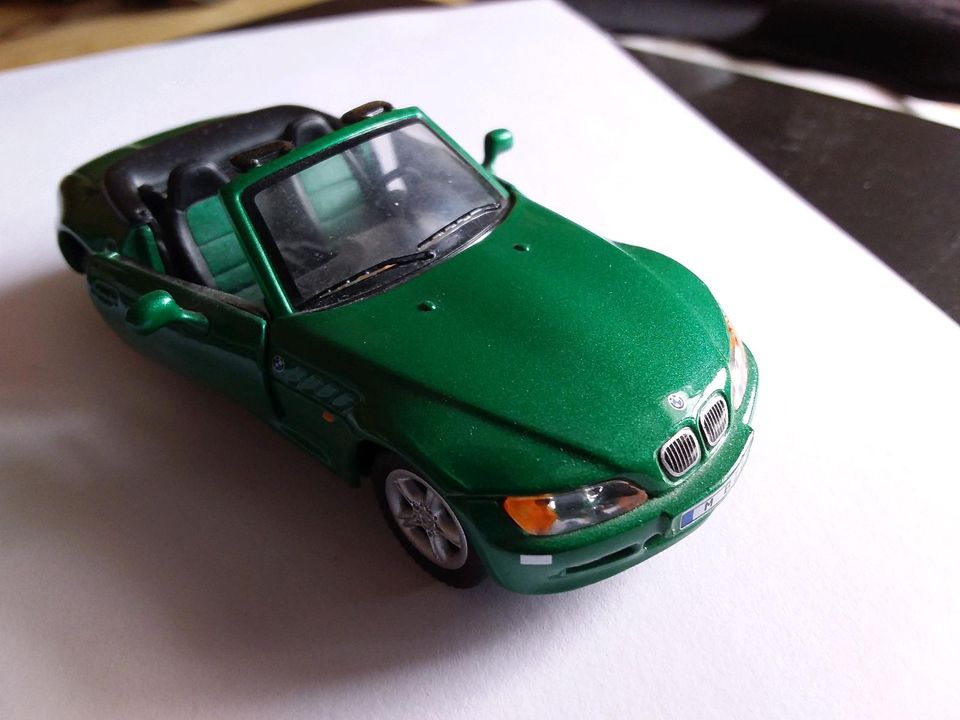 1:43 BMW Z3 grün in Dortmund