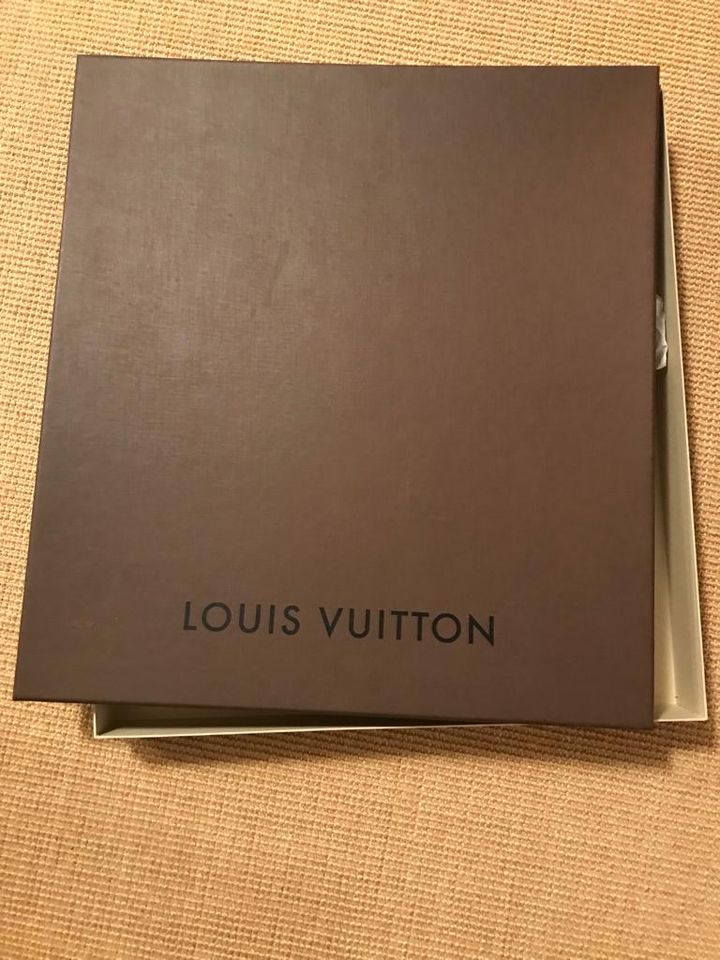 Louis Vuitton Explorer GM Handtasche aus Monogram Canvas Plissee in Wiesbaden