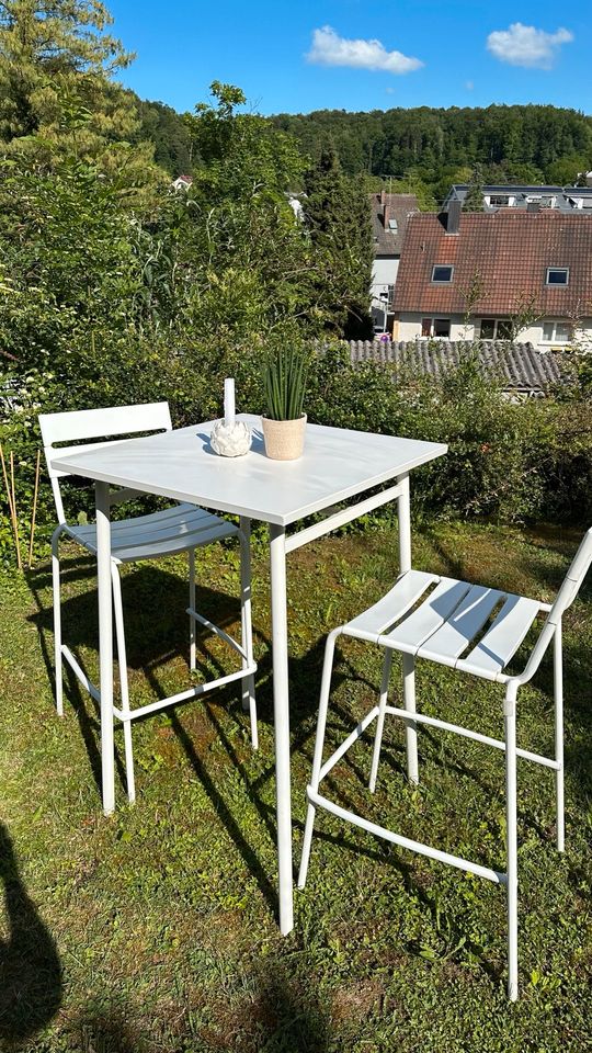 Designer Gartenmöbel Tisch und zwei Stühle in Ravensburg