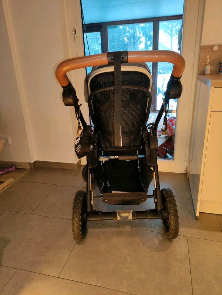 Emmaljunga NXT90 Kinderwagen in Groß Rheide