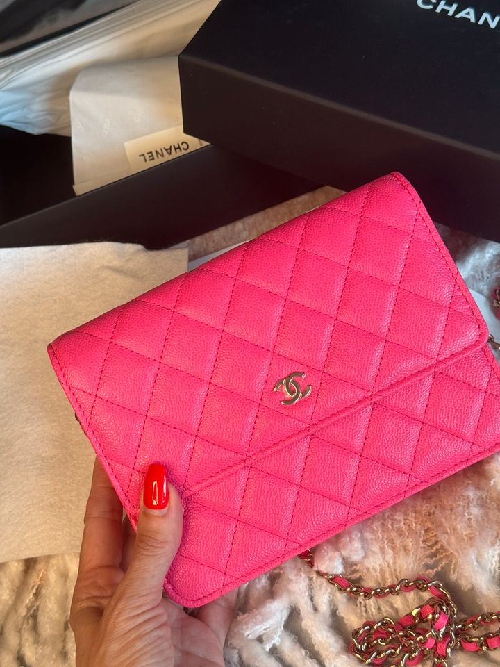 Chanel Tasche Wallet on Chain WOC neu in fuchsia/pink limitiert in Lich