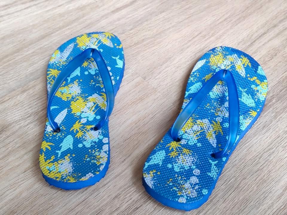 Flip Flops Badelatschen Neu Gr.32/33 , blau in Berlin