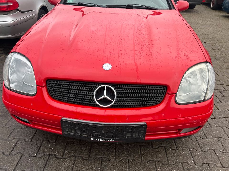 Mercedes R170 SLK Ersatzteile Autoteile Teilespender Karosserie in Köln Vogelsang