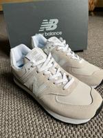 Neue New Balance 574 Sneaker 41 beige grau Rostock - Lütten Klein Vorschau