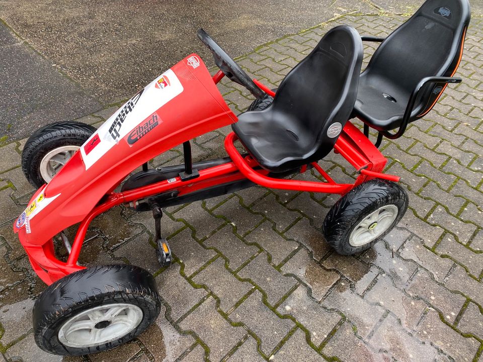 Berg Kettcar Ferrari Luftreifen Freilauf Gokart Gocart rot in Bad Wimpfen