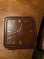 Junghans Leder Wanduhr Uhr braun Gold Retro Vintage deko Niedersachsen - Wolfsburg Vorschau