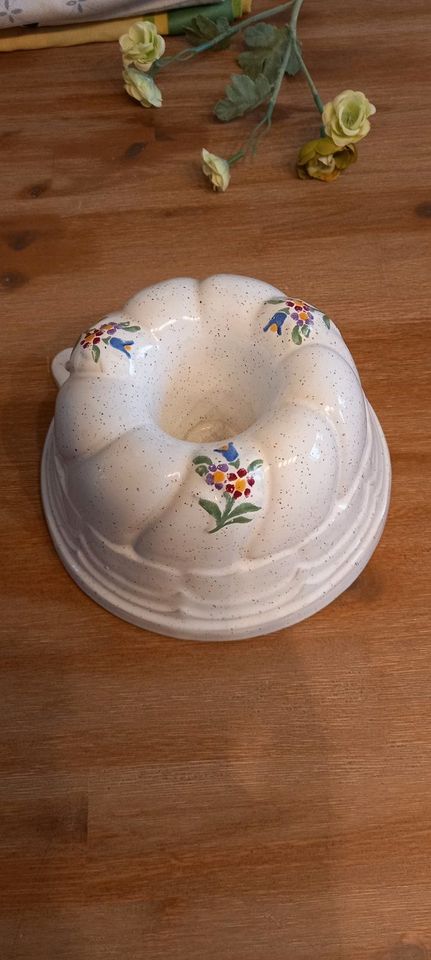 Kuchenform aus Keramik.Shabby Look 18cm D in Neuhof