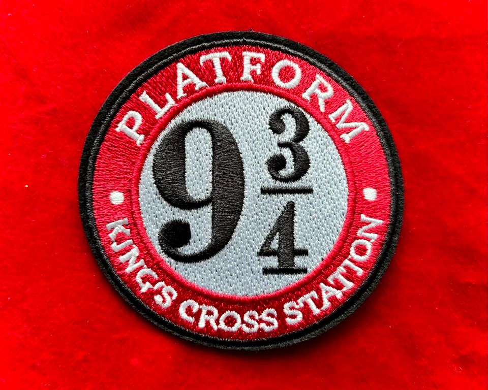 Harry Potter Patch 9 3/4 King‘s Cross Station Iron-on Aufnäher 1A in Bad Krozingen