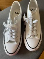 Weiße Turnschuhe Hessen - Biedenkopf Vorschau