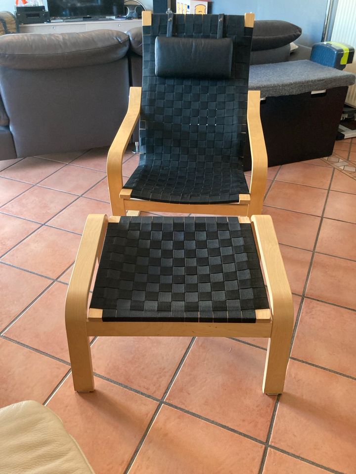 IKEA Poäng Sessel mit Fußhocker / Hocker in Grünberg