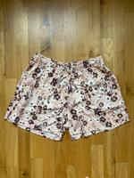 Kurze, luftige Shorts mit Blumen-Muster Nürnberg (Mittelfr) - Mitte Vorschau