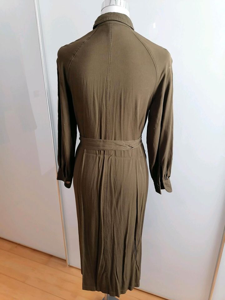 Hemdblusenkleid h&m xs 34 khaki grün Safari midikleid mit Gürtel in Augsburg