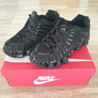 NIKE Shox schwarz Gr. 38.5 neu Hessen - Rockenberg Vorschau