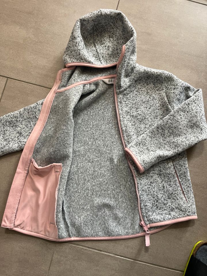 Strickfleecejacke H&M 110/116 in Dassel