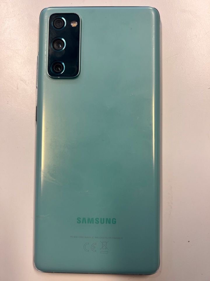 Samsung S20 Fe 5G 128GB neuwertig statt 399€ zzgl 20€ Gutschein in Kiel