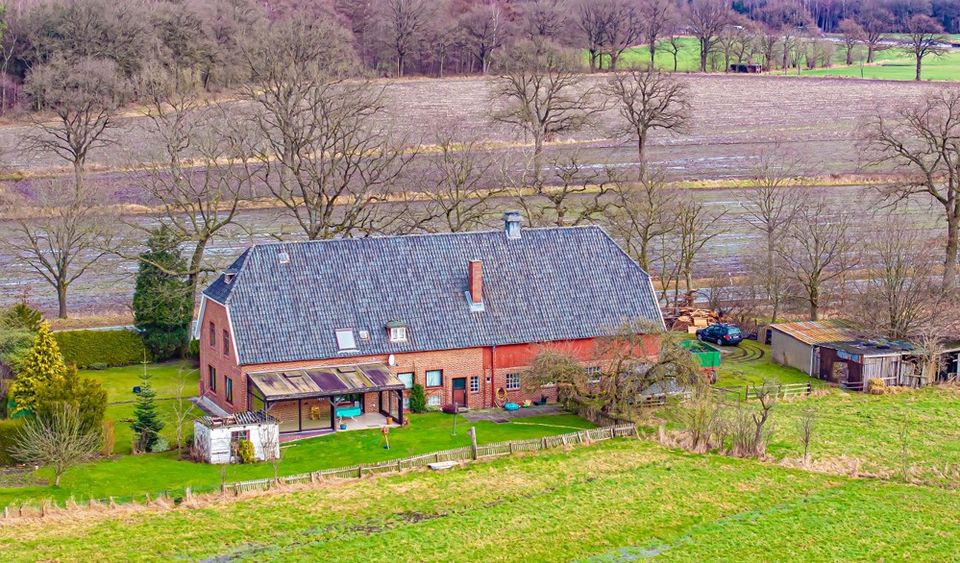 Resthof mit Hauskoppel vor den Toren Hamburgs in Bönningstedt