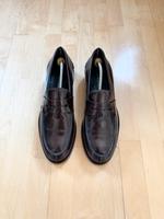 Tommy Hilfiger Penny Loafer Leder 44 Herrenslipper Mokassin braun München - Untergiesing-Harlaching Vorschau