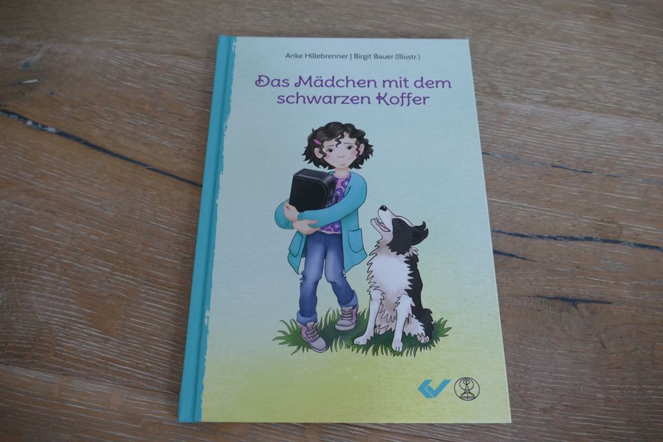 Kinder Buch Das Mädchen mit dem schwarzen Koffer in Gießen