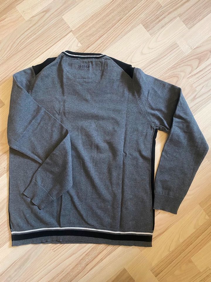 S.Oliver Pullover V-Ausschnitt schwarz/Grau Gr. L in Fuldatal