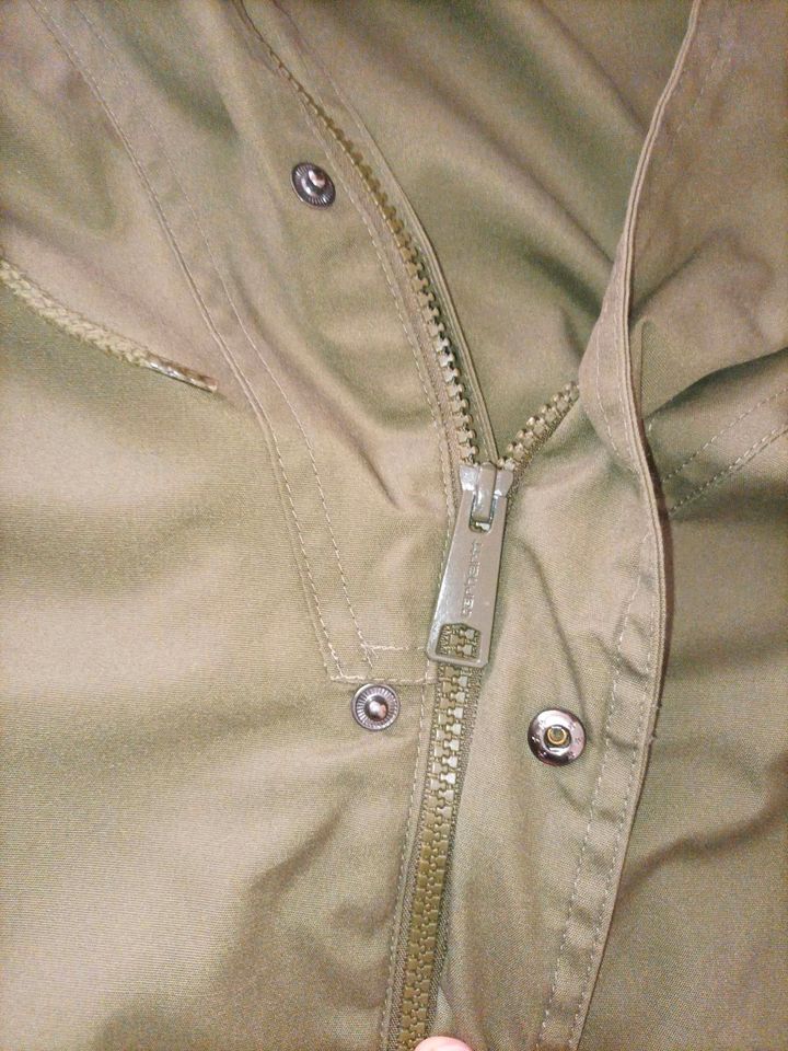 Carhartt Battle Parka Olive M in Rostock