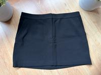 H&M Rock Minirock schwarz Gr.40 neu Hessen - Borken Vorschau