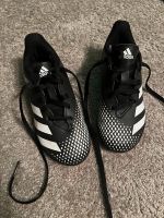 Adidas Predator Fußball Schuhe Größe 28 1/2 Nordrhein-Westfalen - Dormagen Vorschau