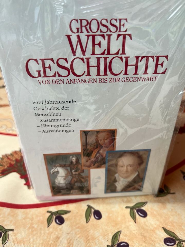 Bücher Große Weltgeschichte, sechs Bände, originalverpackt in Erftstadt