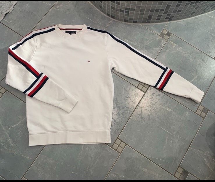 TOMMY HILFIGER Gr. S Sweatshirt Pulli w. NEU in Kreuzau