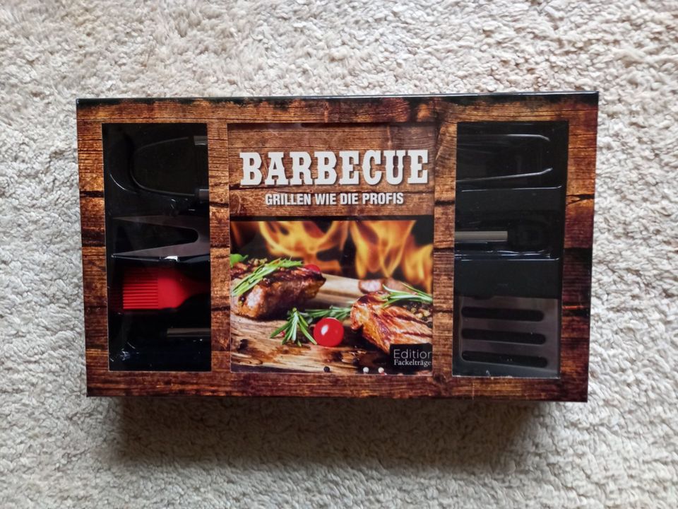 Geschenkbox „Barbecue – Grillen wie die Profis“ Grillbesteck + Bu in Emmerich am Rhein