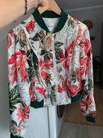 Sommer Jacke mit Blumen Muster Guess Wandsbek - Hamburg Rahlstedt Vorschau