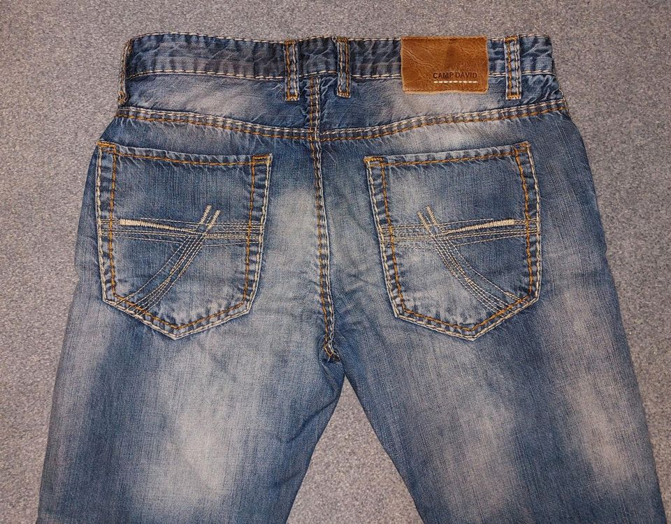 2 Jeans von Camp David in Zerbst (Anhalt)