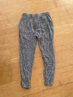 Esmara lockere Stoffhose beige braun schwarz gemustert Sommerhose Leipzig - Neulindenau Vorschau
