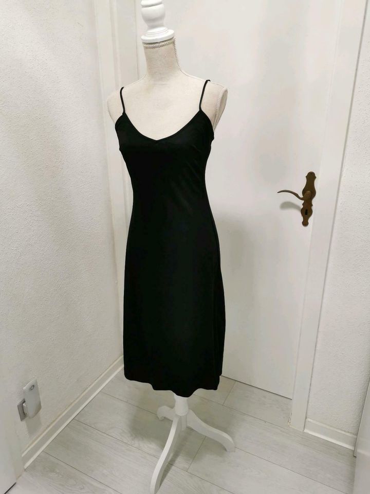 Blumenkleid |Midi Kleid Asos in Lindlar